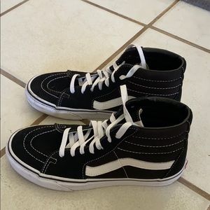 Black Hi-Top Old Skool Vans